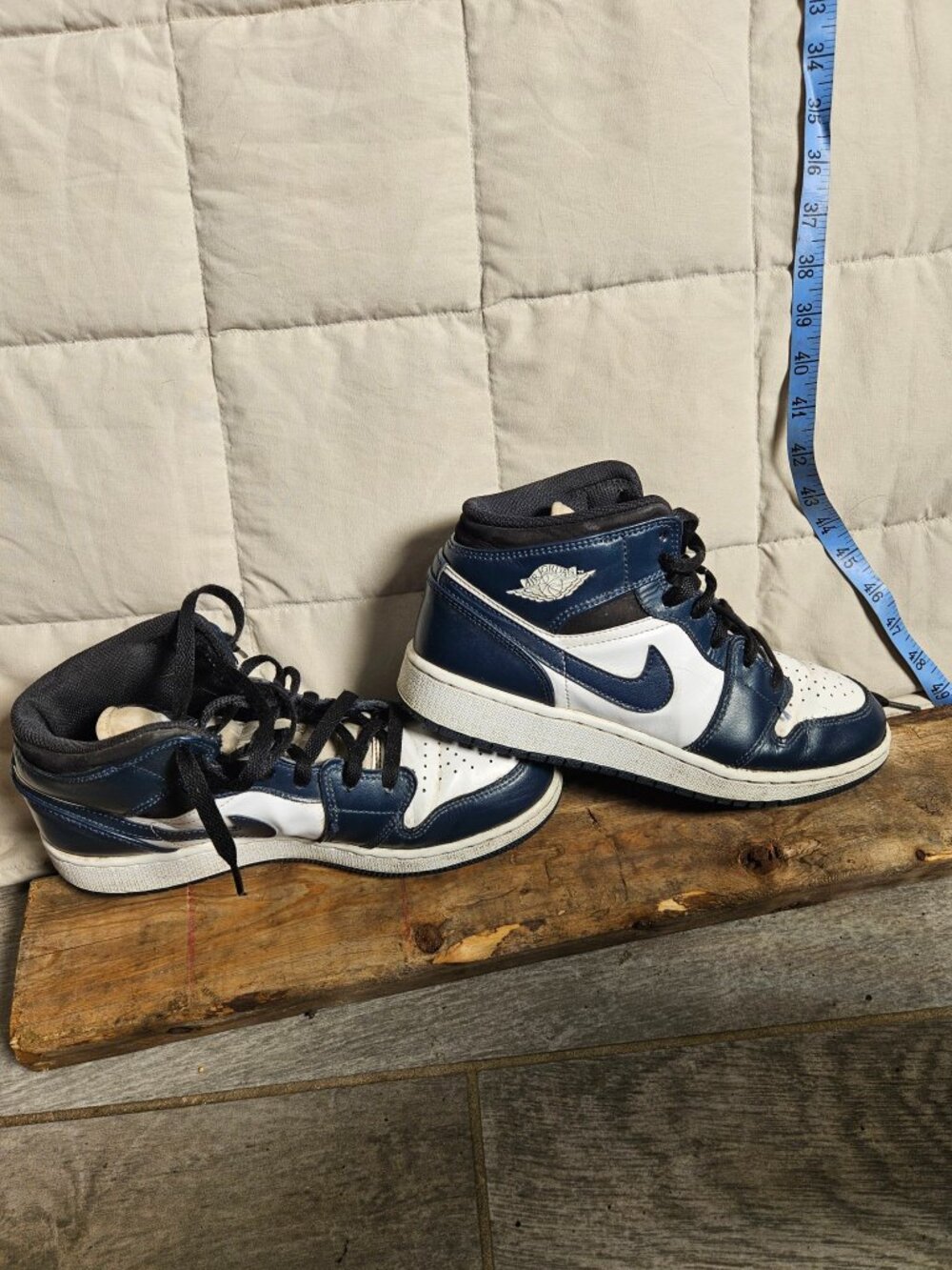 Air Jordan 1 Mid White Navy Youth 6.5Y 554725-411